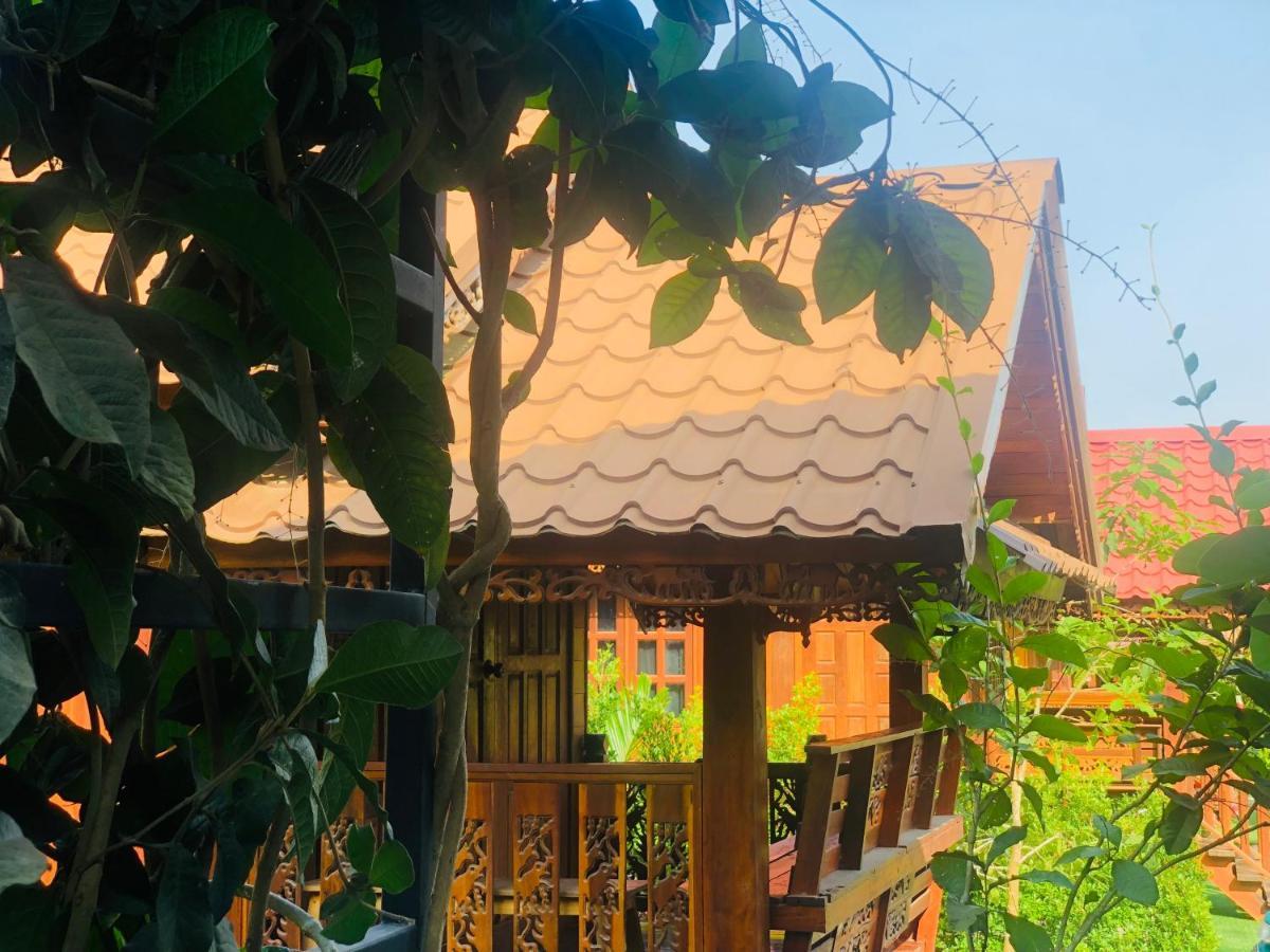 Kob Suk Resort K7 , K10 Sichon Exterior photo